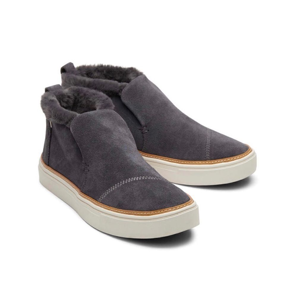 TOMS Paxton Slip On Size 7 A20‎
